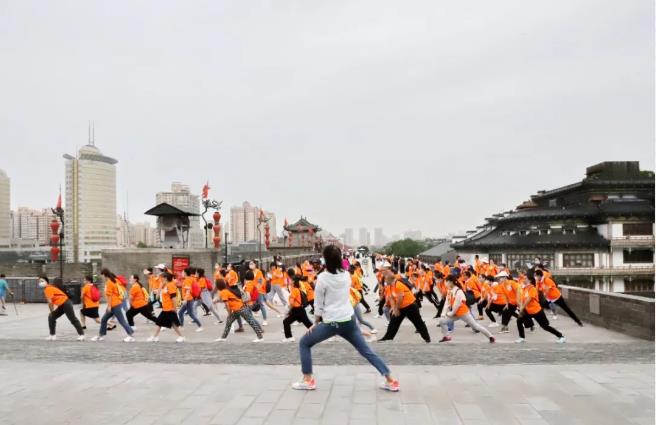 2021新葡的京集团350vip8888股份悦动古城健步走活动圆满举行 2021新葡的京集团350vip8888股份悦动古城健步走活动圆满举行