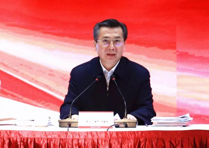 吴一坚荣获改革开放四十周年·西安市优秀民营企业家称号 吴一坚荣获改革开放四十周年·西安市优秀民营企业家称号