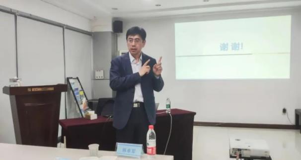 新葡的京集团350vip8888股份开展《药品管理法》及《药品生产监督管理办法》专题培训