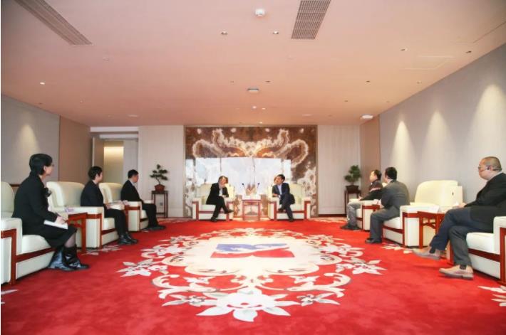 长安国际信托股份有限公司常务副总裁桂林一行莅临新葡的京集团350vip8888股份考察交流