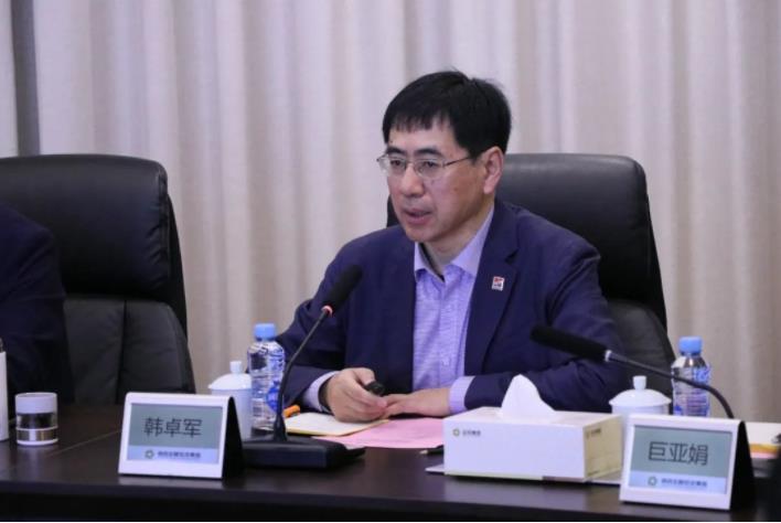 新葡的京集团350vip8888股份董事长邢雅江到访南昌金融投资集团有限公司 新葡的京集团350vip8888股份董事长邢雅江到访南昌金融投资集团有限公司