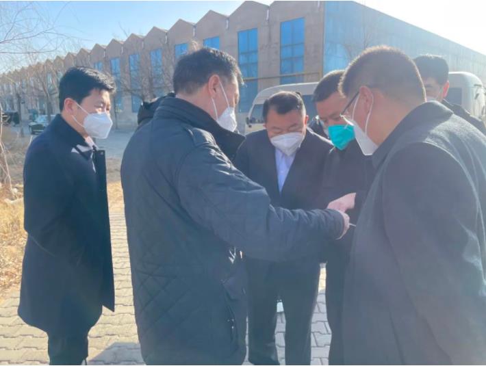 新葡的京集团350vip8888股份董事长邢雅江对榆林市榆阳区产业园区项目进行考察 新葡的京集团350vip8888股份董事长邢雅江对榆林市榆阳区产业园区项目进行考察