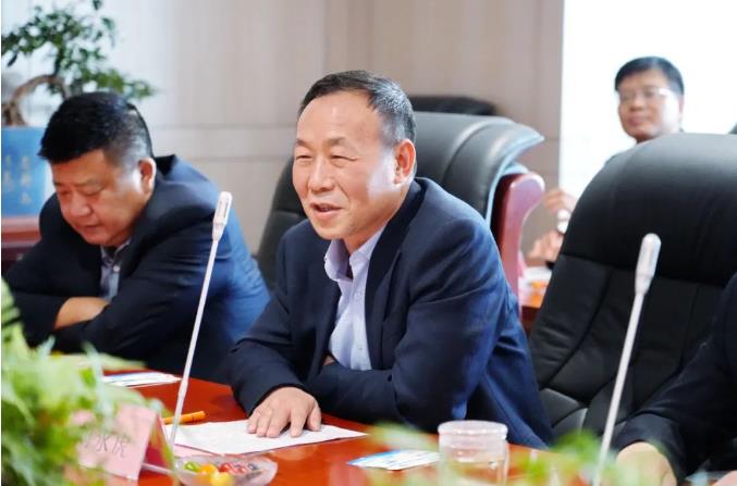 渭南九州通正元医药有限公司及渭南医药流通界企业领导到访新葡的京集团350vip8888股份 渭南九州通正元医药有限公司及渭南医药流通界企业领导到访新葡的京集团350vip8888股份