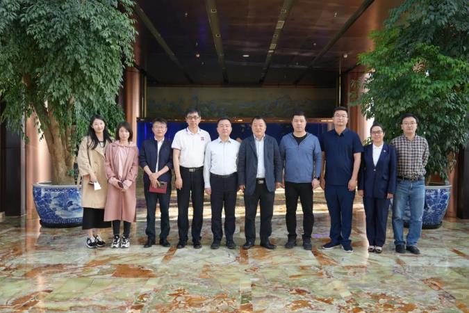 江西省金控投资集团有限公司、南昌金融投资集团有限公司领导一行到访新葡的京集团350vip8888股份 江西省金控投资集团有限公司、南昌金融投资集团有限公司领导一行到访新葡的京集团350vip8888股份