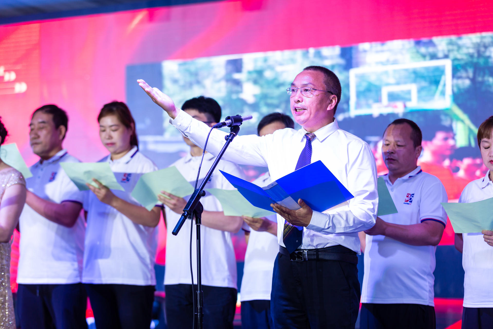 新葡的京集团350vip8888股份上市25周年庆典晚会